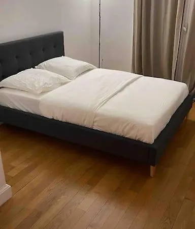 Avenue Des Champs-elysees, D'exception