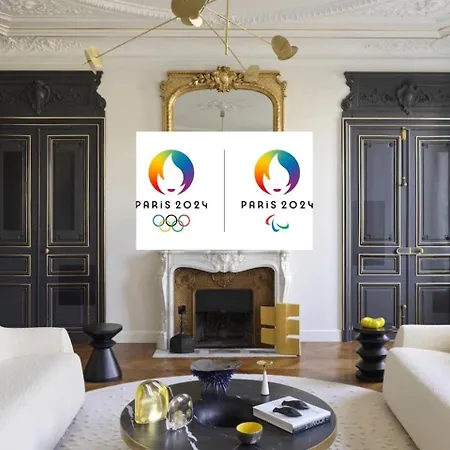 Avenue Des Champs-elysees, D'exception דירה