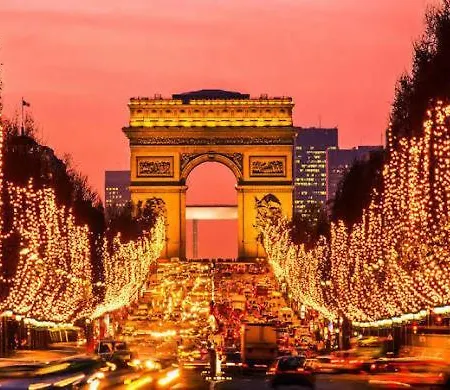 Avenue Des Champs-elysees, D'exception Париж